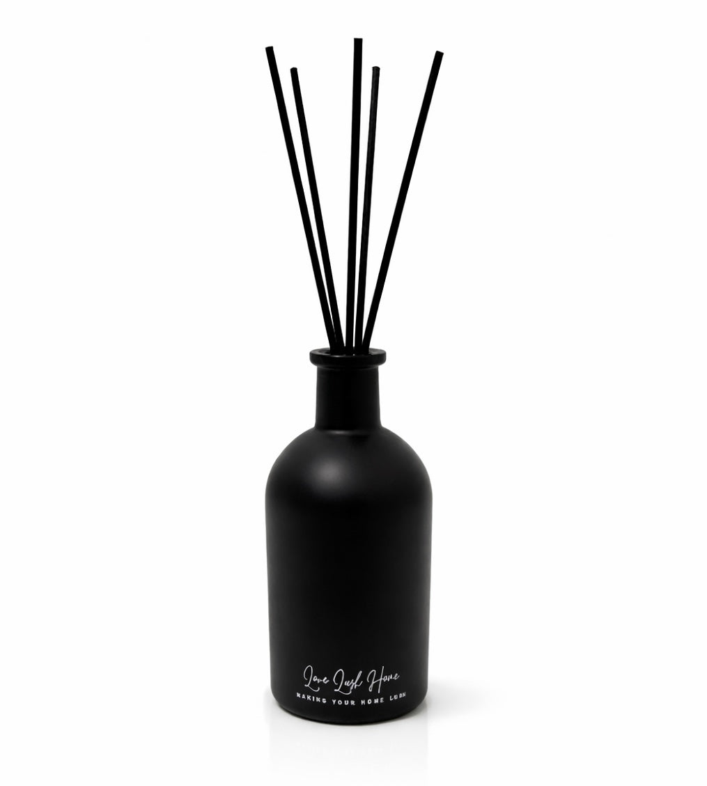 Vanilla Daydream + Anti Odour Technology | Black Ceramic Reed Diffuser | 200ml